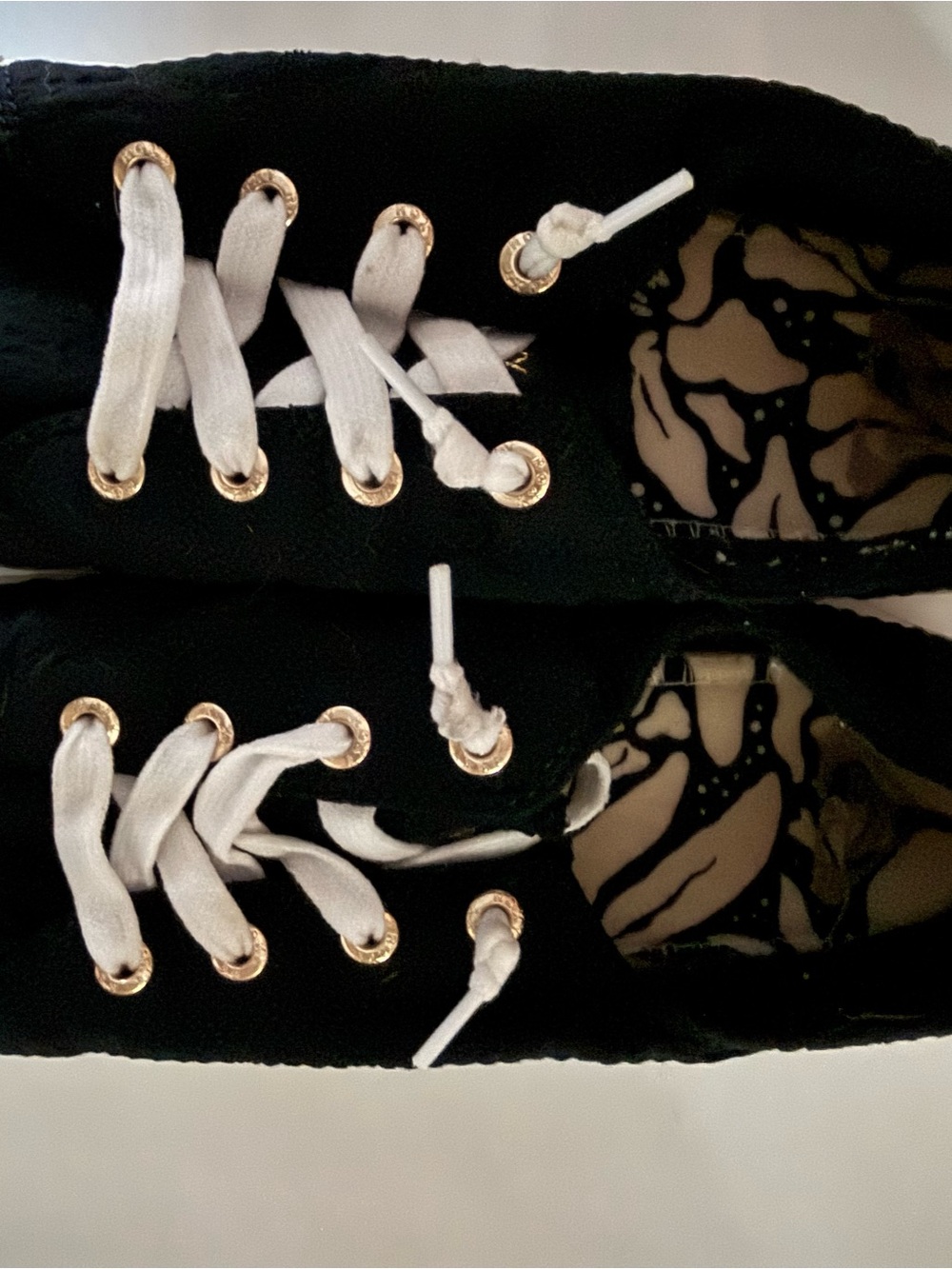 Black Roxy Slip-On Sneakers with White Drawcords Size 9